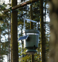 Kompletter Futterautomat 125 Liter zum Hängen - Nordic Gamekeeper Kompletter Futterautomat 125 Liter zum Hängen - Nordic Gamekeeper